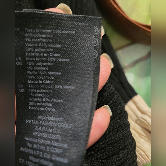 💎 Sandro Paris Women's 3/4 sleeve knit top with pearle style buttons - Picture 11 of 11